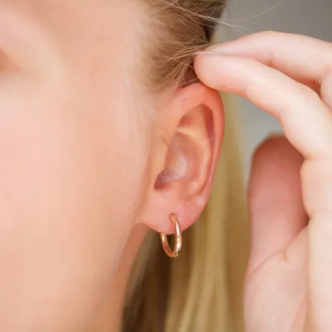 14 mm halfcreool in 8 karaat goud