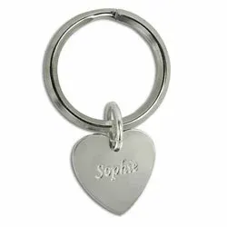 sleutelhanger met naam in metaal en zilver
