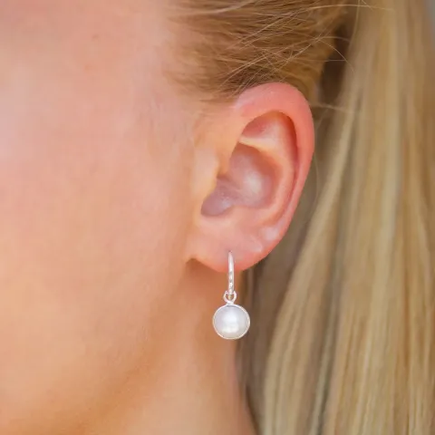 rond parel oorbellen in zilver - Loom Stones
