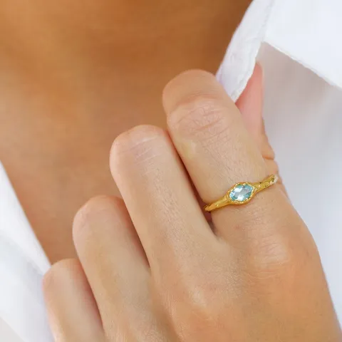 blauwe kristal ring in verguld sterlingzilver