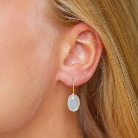 ovaal maansteen oorbellen in verguld zilver - Loom Stones