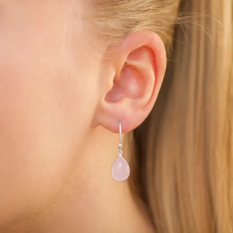 druppel pink kristal oorbellen in zilver - Loom Stones
