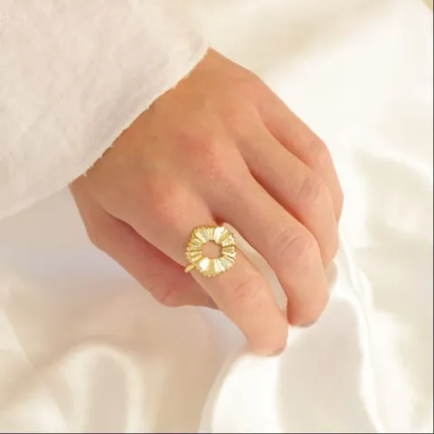 bloem ring in verguld messing - Eliné