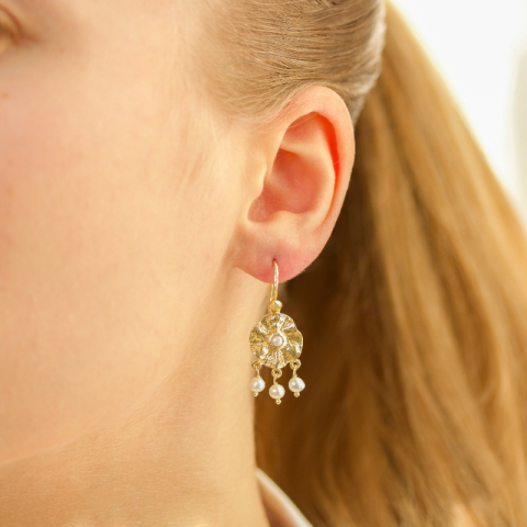 parel oorbellen in verguld messing - Eliné