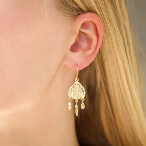 parel oorbellen in verguld messing - Eliné