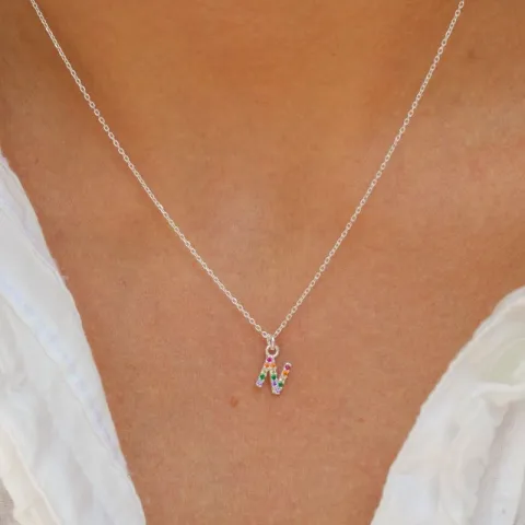 letter n veelkleurig zirkoon ketting in zilver