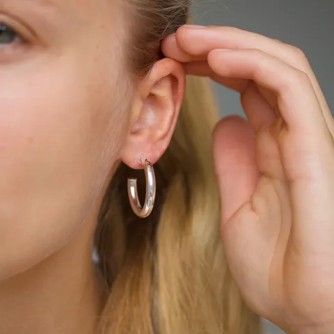 27 mm halfcreool in zilver