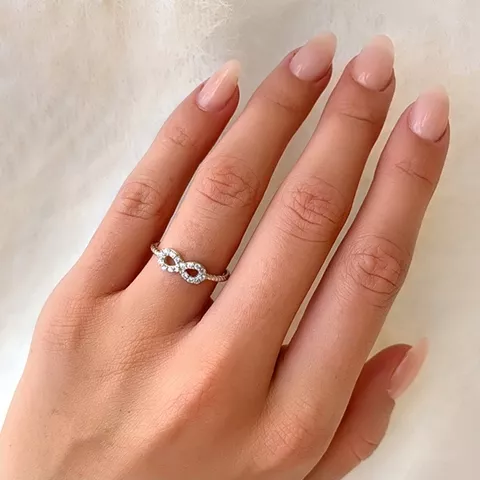 Infinity ring in zilver