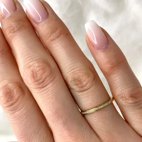 smal diamant gouden ring in 14 karaat goud 0,07 ct