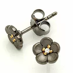 bloem oorsteker in zwart gerhodineerd zilver met verguld sterlingzilver met verguld sterlingzilver
