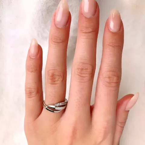 Elegant witte zirkoon ring in zilver