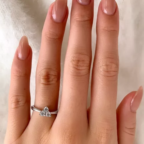 Driehoekig ring in zilver