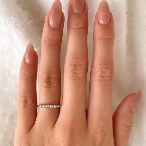 Elegant bolletje ring in zilver