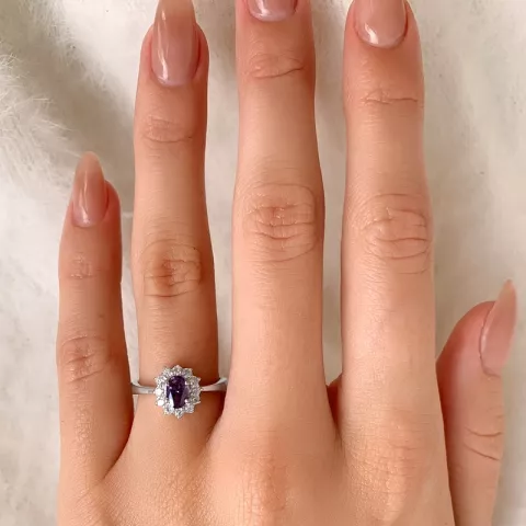 Ovale paarse zirkoon ring in zilver