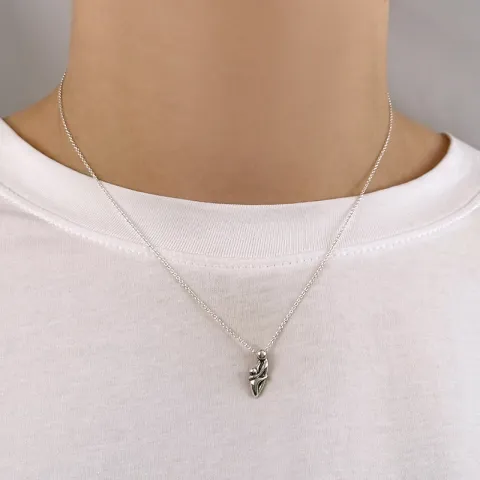 moeder en kind hanger in geoxideerd sterlingzilver