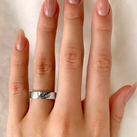 Elegant blauwe saffier ring in zilver