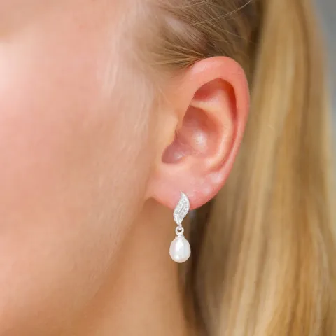 parel oorbellen in zilver