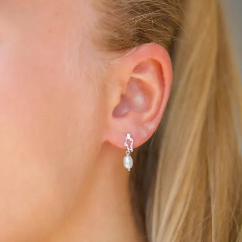 parel oorbellen in zilver - Lumé Etched