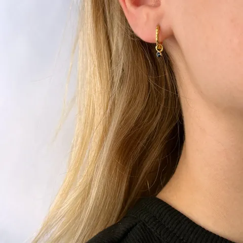 blauwe emaille creool in verguld sterlingzilver