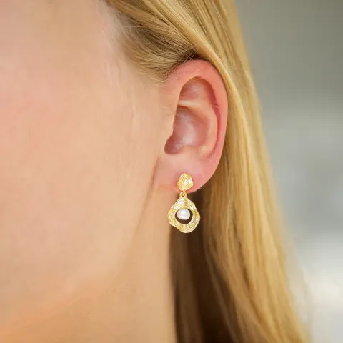 parel oorbellen in verguld messing - Eliné