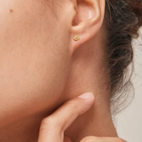 4 mm Enamel oorsteker in verguld sterlingzilver