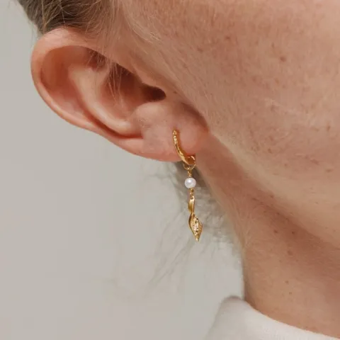 Enamel May oorbellen in verguld sterlingzilver