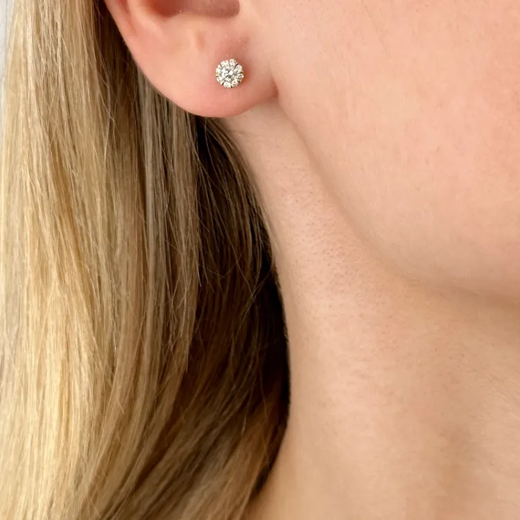 rond diamant oorsteker in 14 karaat goud met diamant en diamant
