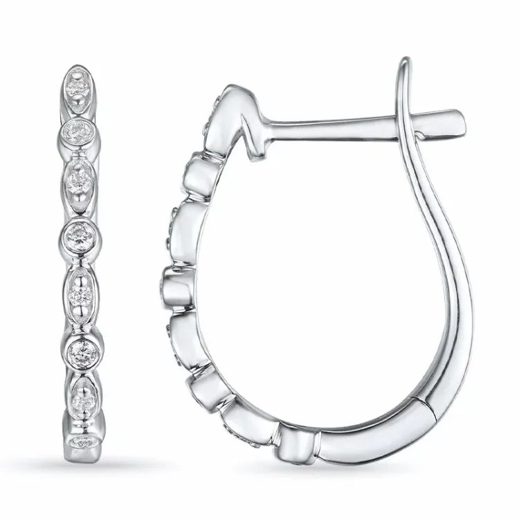 creool in 14 karaat witgoud met diamant