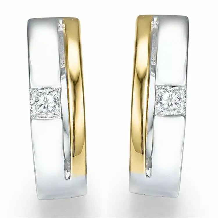 Diamant oorbellen in 14 karaat goud en witgoud met diamanten