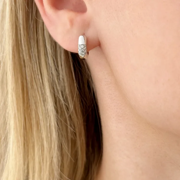 12 mm diamant creool in 14 karaat witgoud met diamant 
