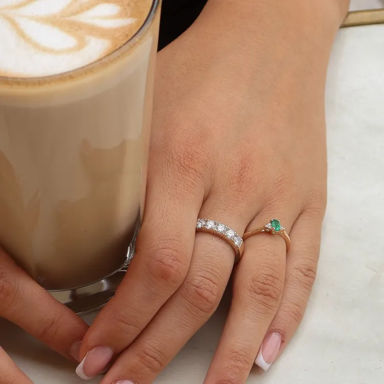 smaragd diamant ring in 14 karaat goud 0,25 ct 0,03 ct