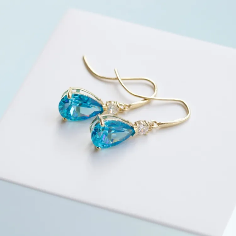 druppel blauwe oorbellen in 9 karaat goud met zirkoon en syntetische topaas - Gold Collection