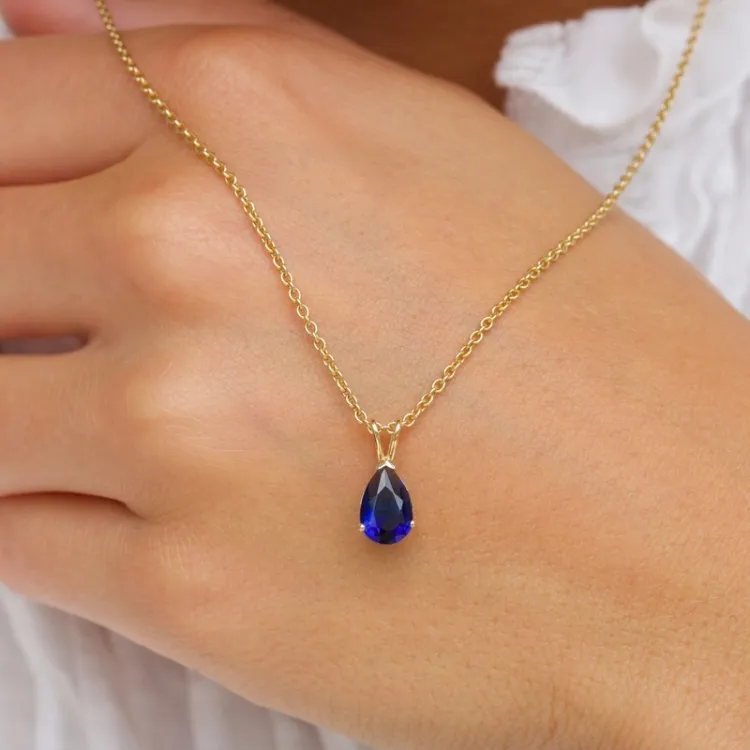 druppel blauwe syntetische saffier hanger in 14 karaat goud - Gold Collection