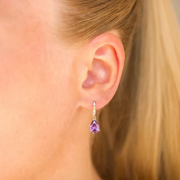 druppelvormige oorbellen in 14 karaat goud met synthetisch amethist en zirkoon - Gold Collection
