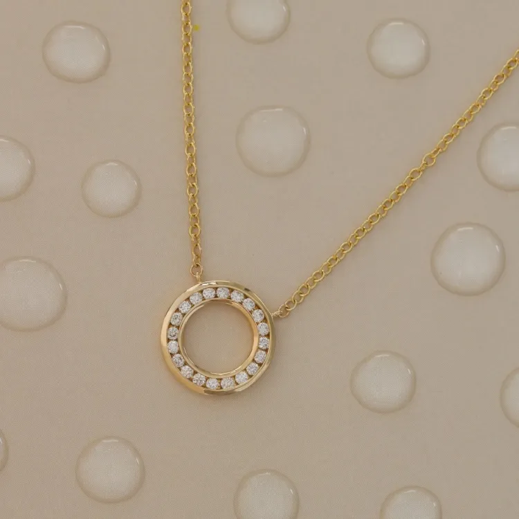 45 cm ketting met hanger in 14 karaat goud 0,20 ct