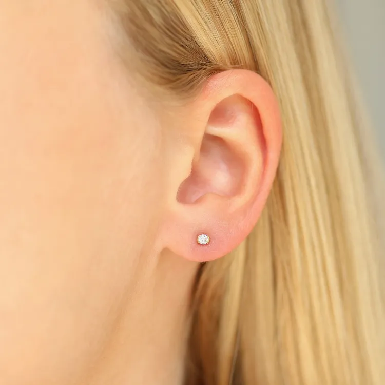 oorsteker in verguld sterlingzilver met lab grown diamant 
