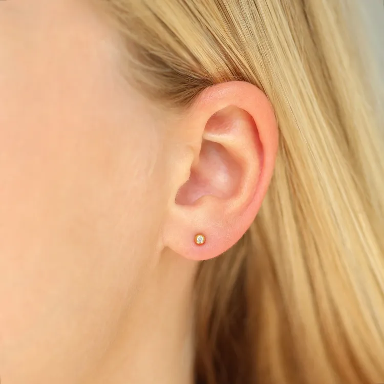 oorsteker in verguld sterlingzilver met lab grown diamant 