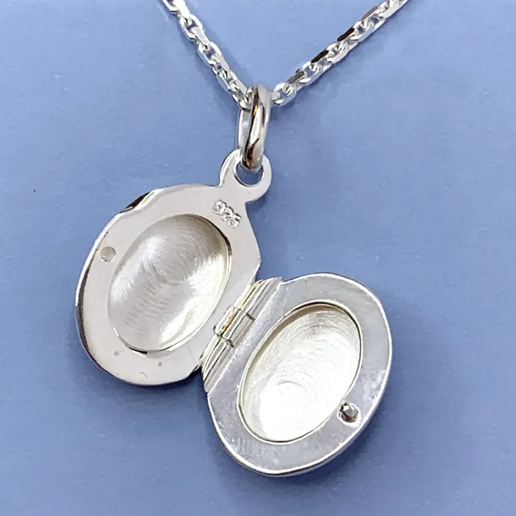 12 x 15 mm ovaal medaillon in zilver