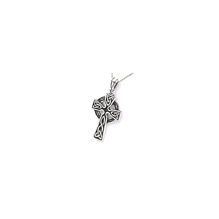 Kruis hanger in geoxideerd sterlingzilver