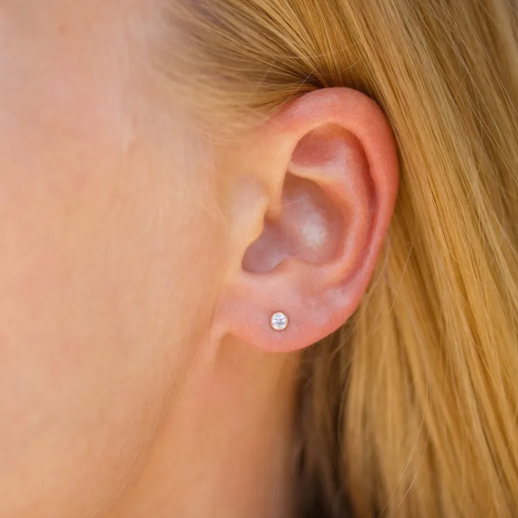 3 mm oorsteker in 9 karaat goud met zirkoon - Gold Collection