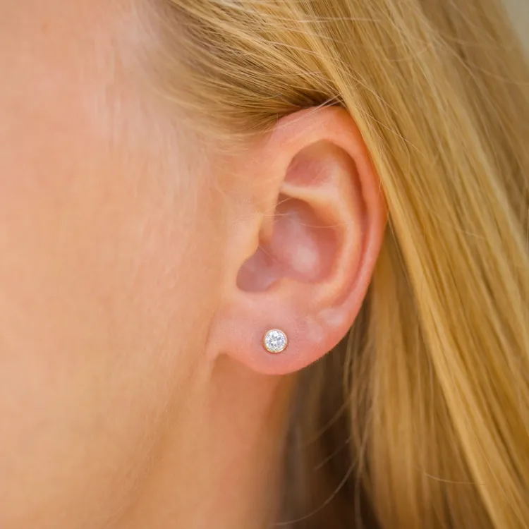 4 mm oorsteker in 9 karaat goud met zirkoon - Gold Collection
