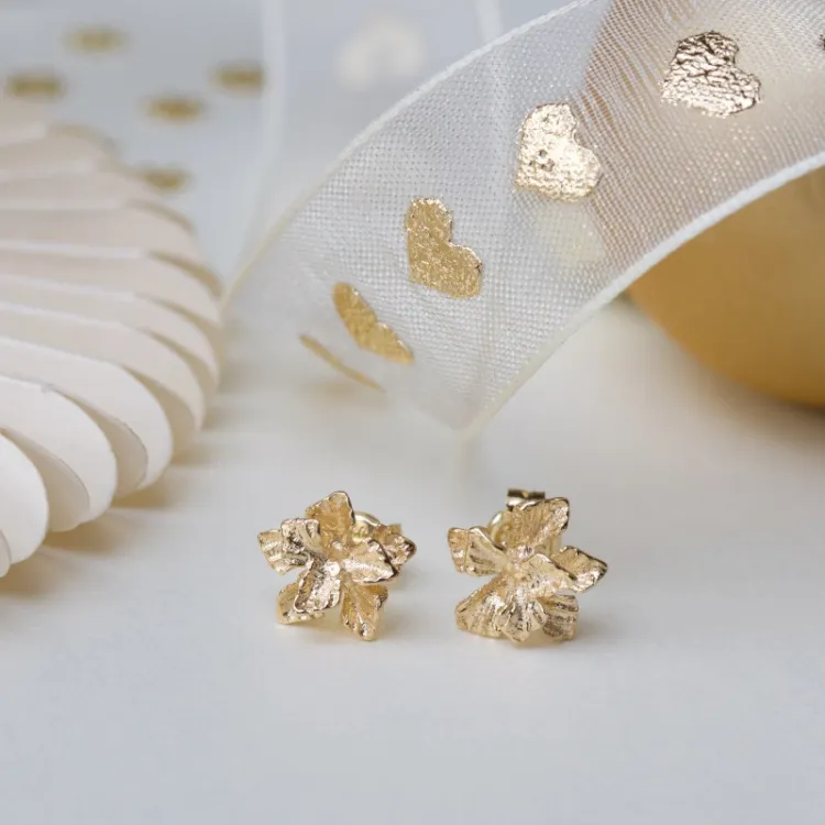 bloem oorsteker in 9 karaat goud - Gold Collection