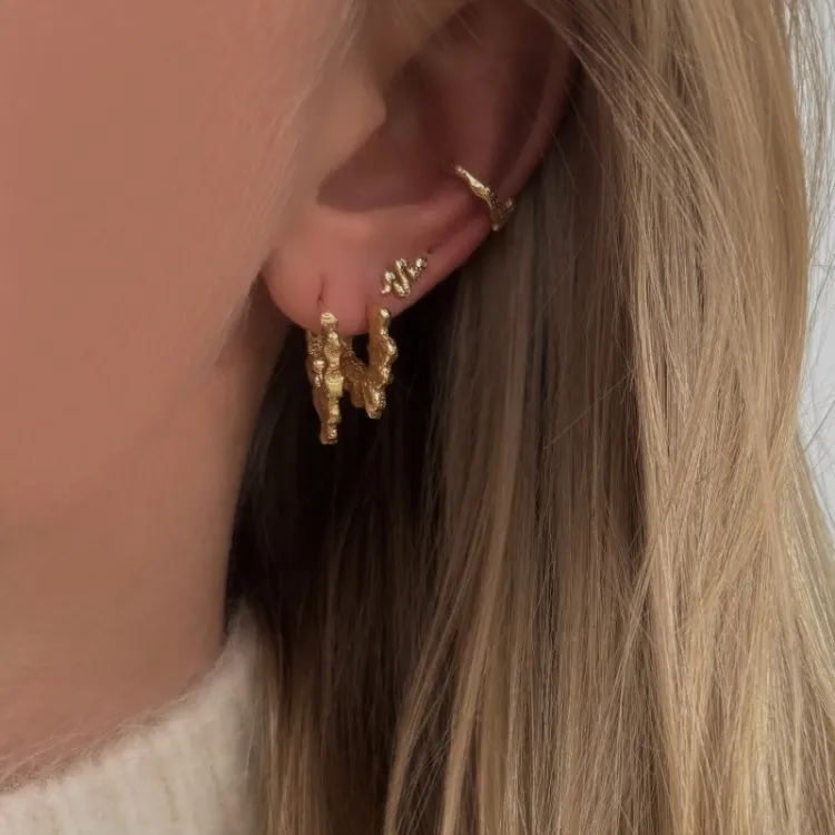 Nava Nagini creool in verguld sterlingzilver