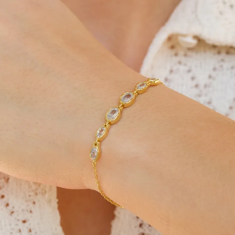 Nava Akhen armband in verguld sterlingzilver witte zirkoon
