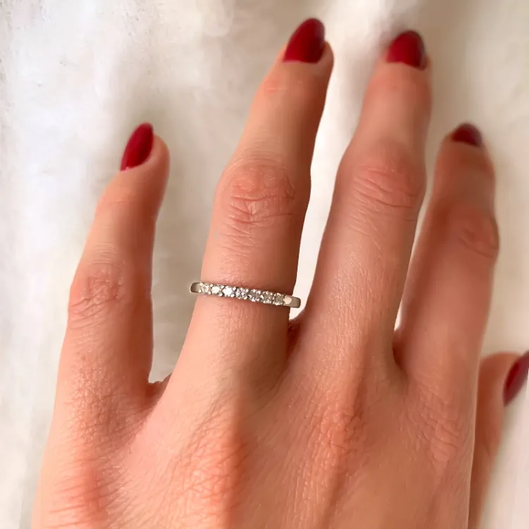 smal briljant ring in 14 karaat witgoud 0,207 ct