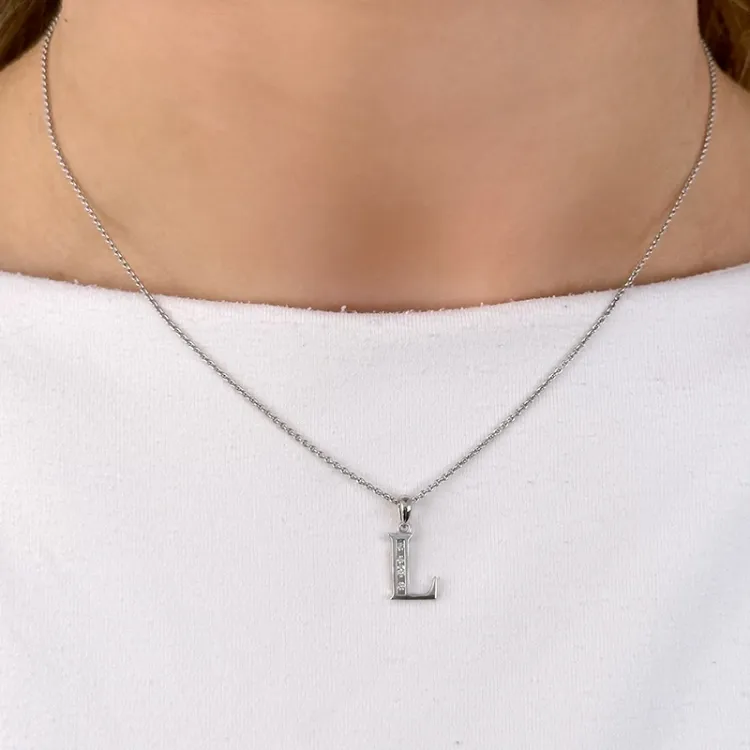 letter l hanger in 14 caraat witgoud 0,04 ct