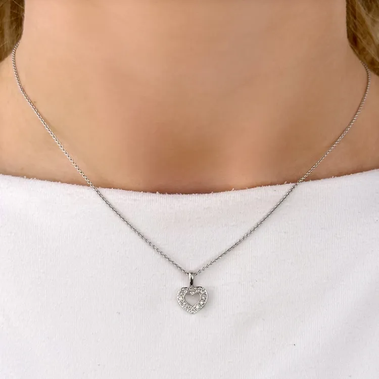 hart hanger in 14 caraat witgoud 0,15 ct