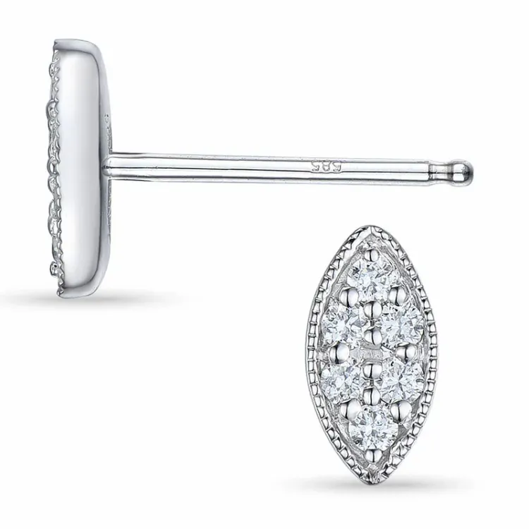 ovaal briljant oorbellen in 14 karaat witgoud met diamant