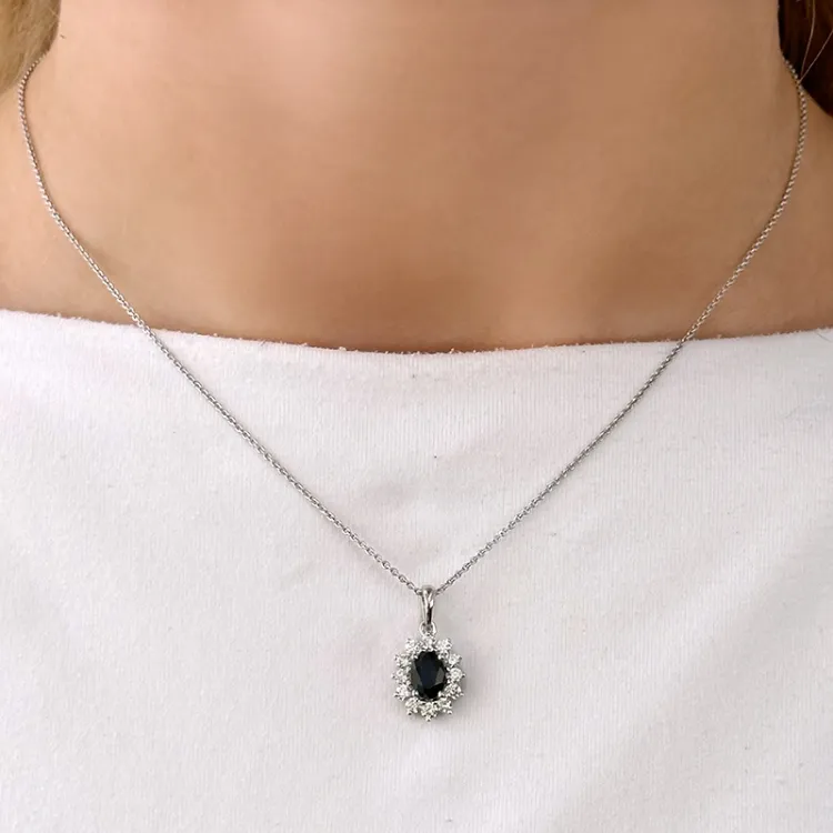 saffier rozethanger in 14 caraat witgoud 0,55 ct 1,05 ct