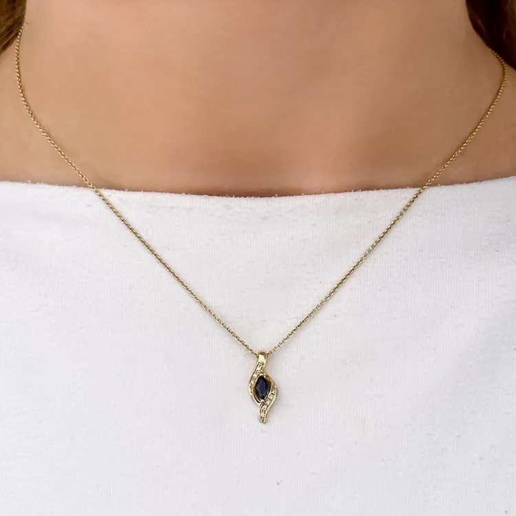 saffier diamanten hanger in 14 caraat goud 0,04 ct 0,34 ct